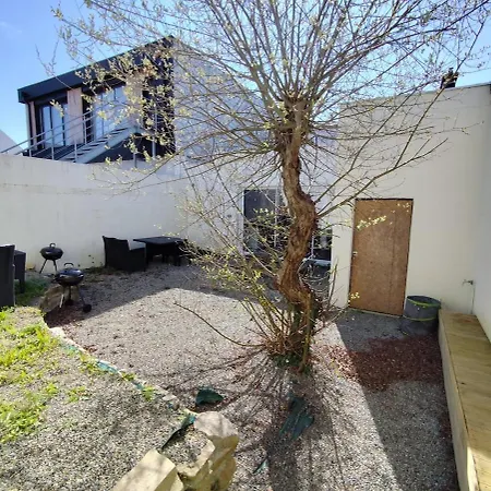 דירה Beau Soigne Avec Terrasse Partagee *